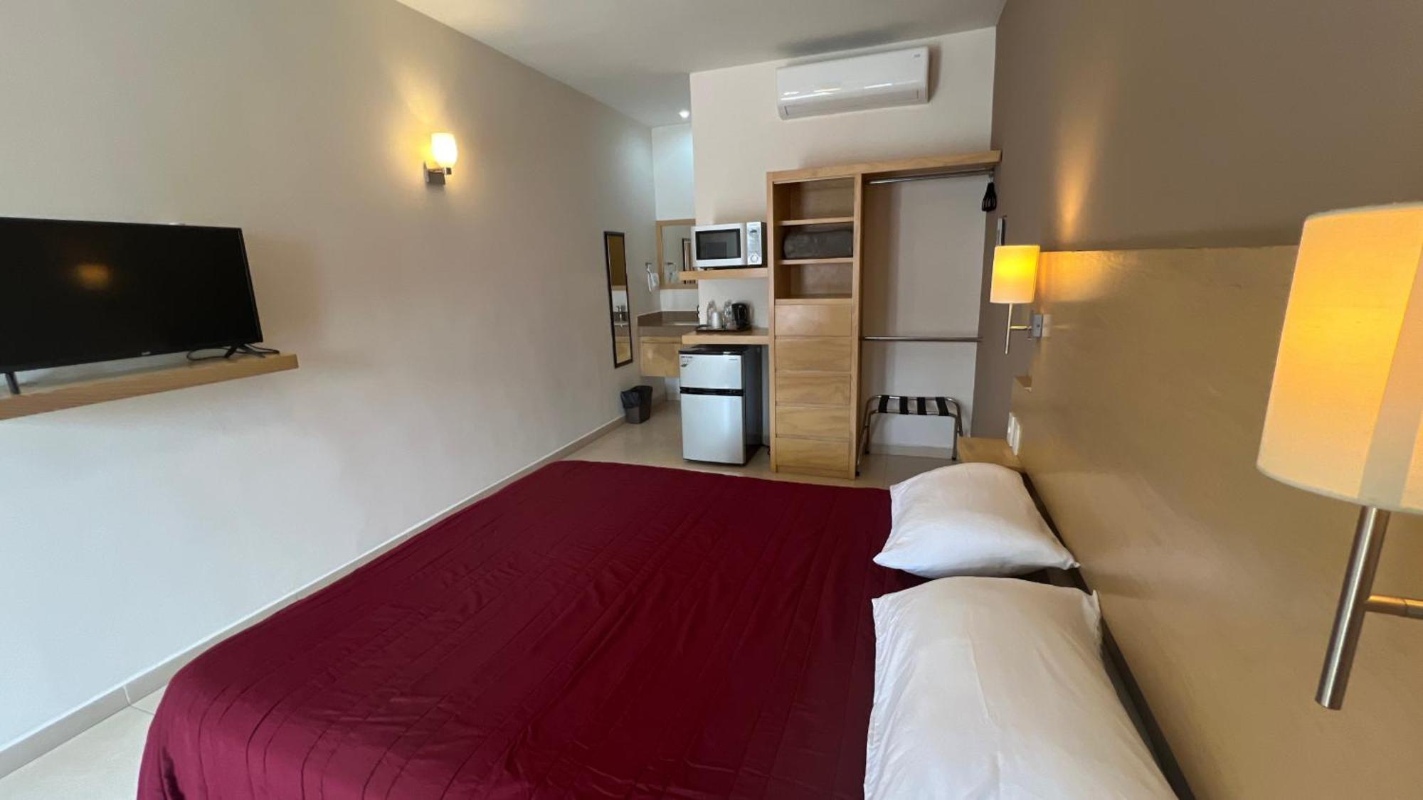 Nova Hotel Cadereyta Jiménez Exteriör bild