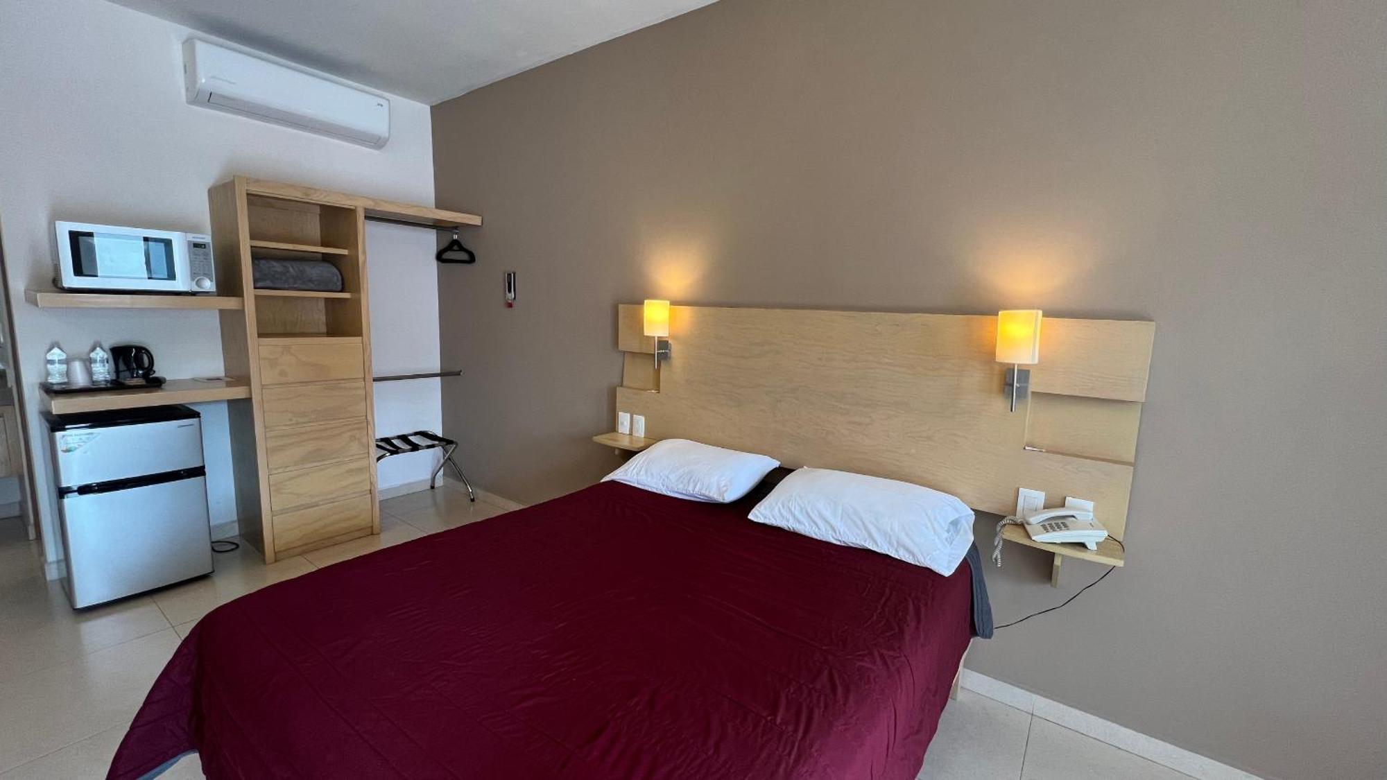 Nova Hotel Cadereyta Jiménez Exteriör bild