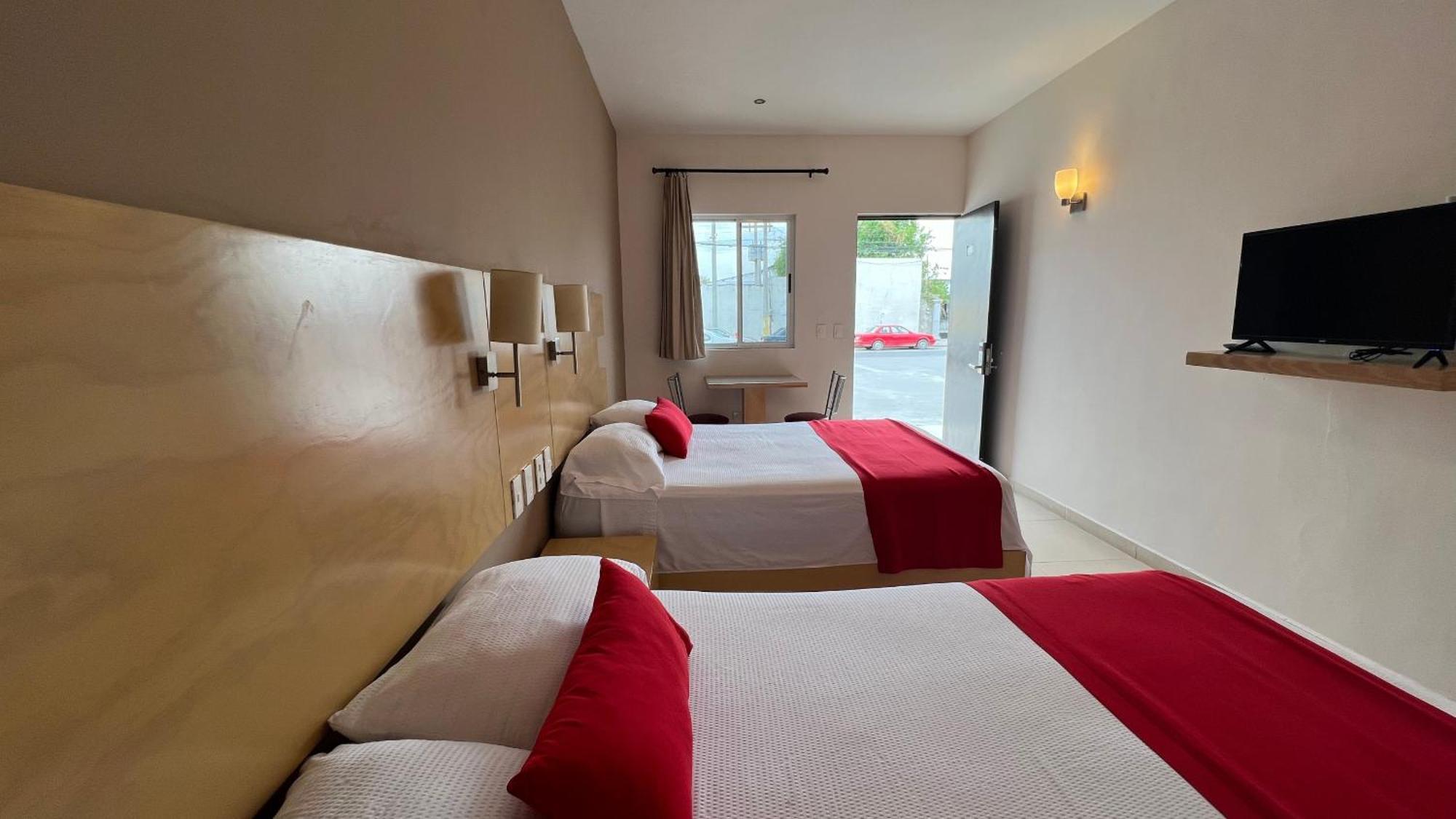 Nova Hotel Cadereyta Jiménez Exteriör bild