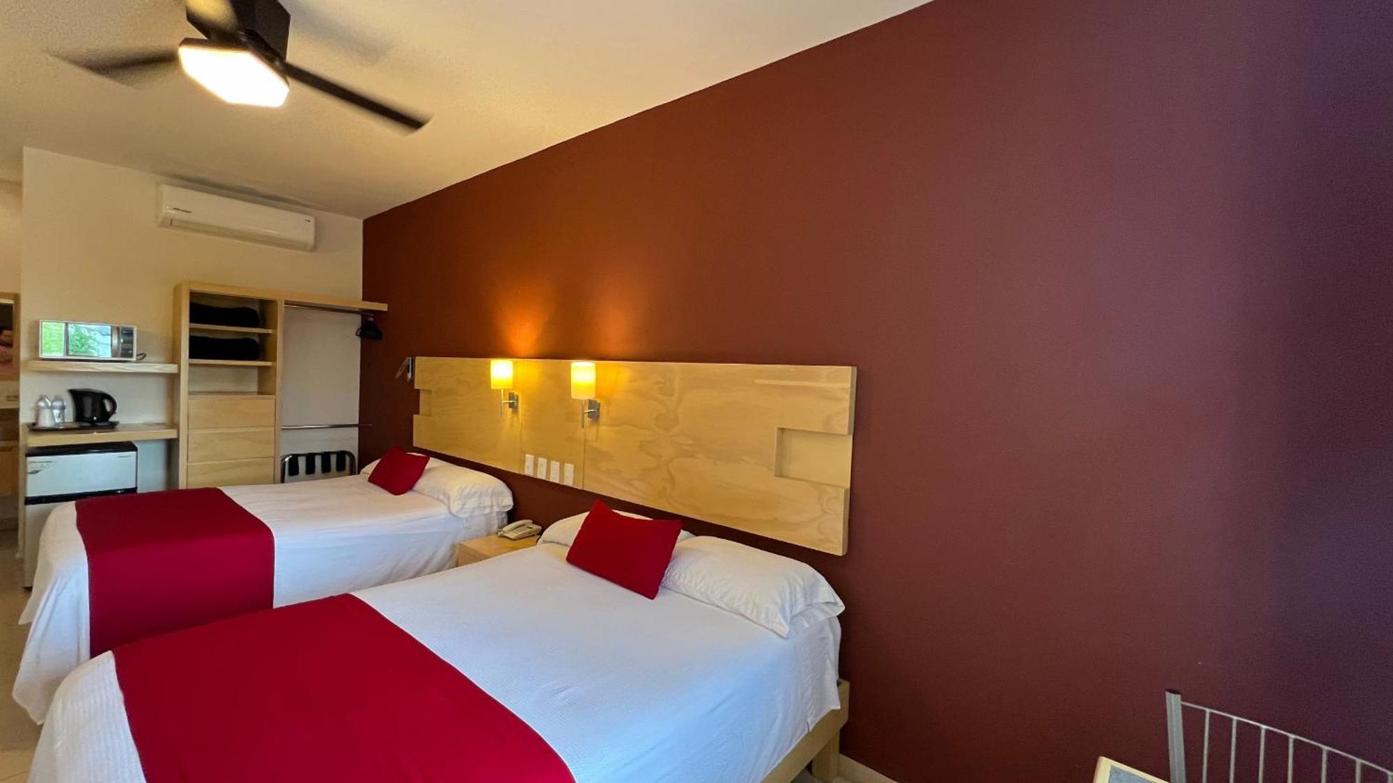 Nova Hotel Cadereyta Jiménez Exteriör bild