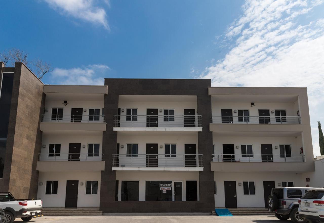 Nova Hotel Cadereyta Jiménez Exteriör bild