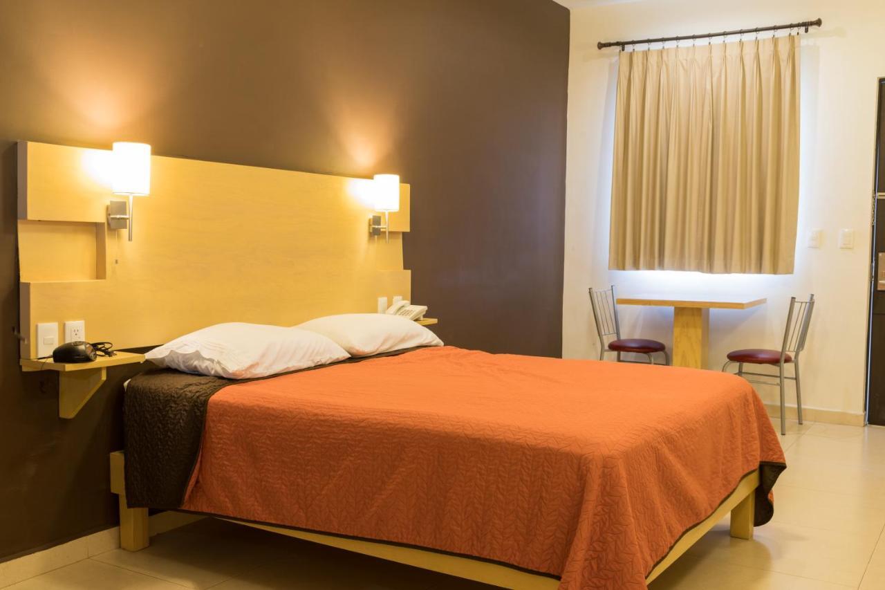Nova Hotel Cadereyta Jiménez Exteriör bild
