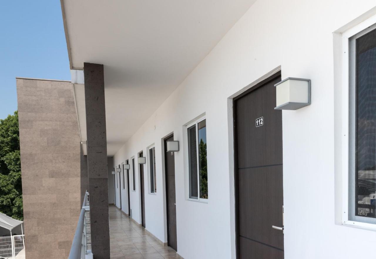 Nova Hotel Cadereyta Jiménez Exteriör bild